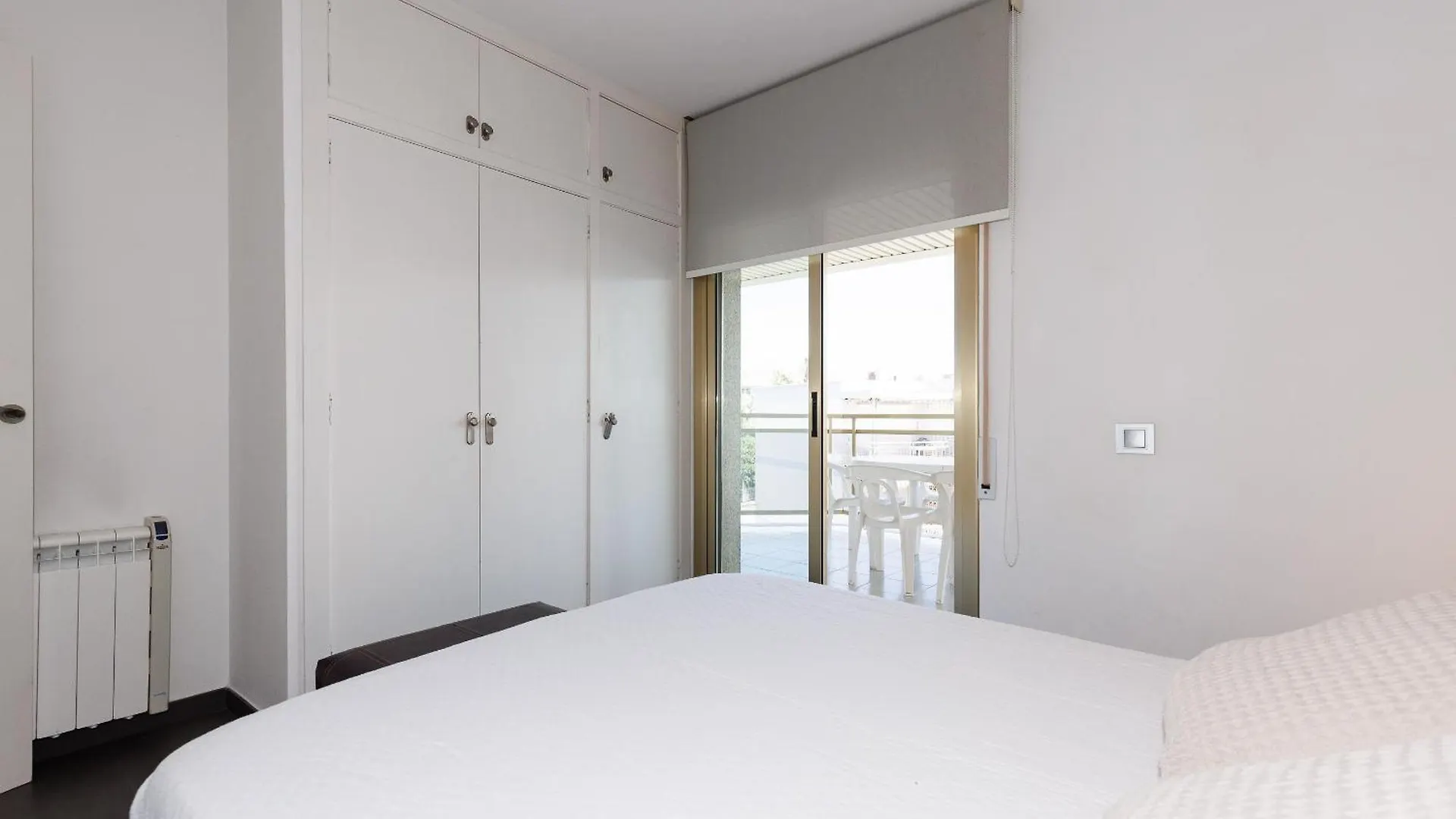 Uhc Versailles Family Complex Cambrils Spanien
